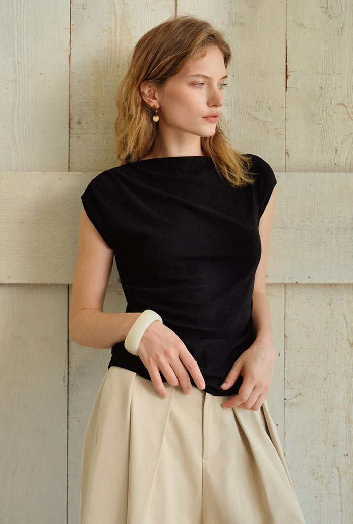 Petite Studio's Fiore Ivory Acrylic Bangle