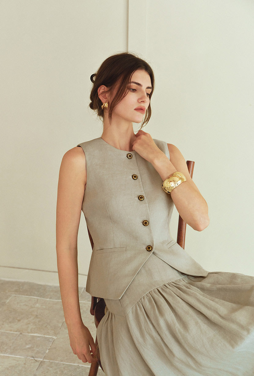Petite Studio's Rozi Linen Vest in Sand