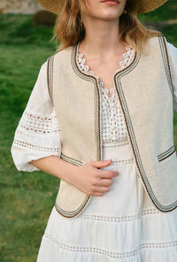 Petite Studio's Dexter Ramie Vest in Beige 