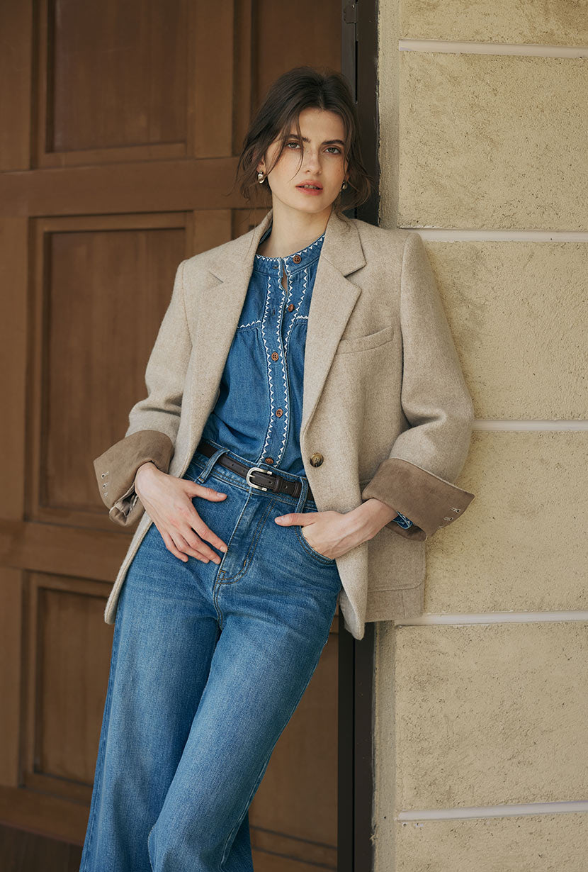 Petite Studio's Emilia Wool Blazer in Oatmeal
