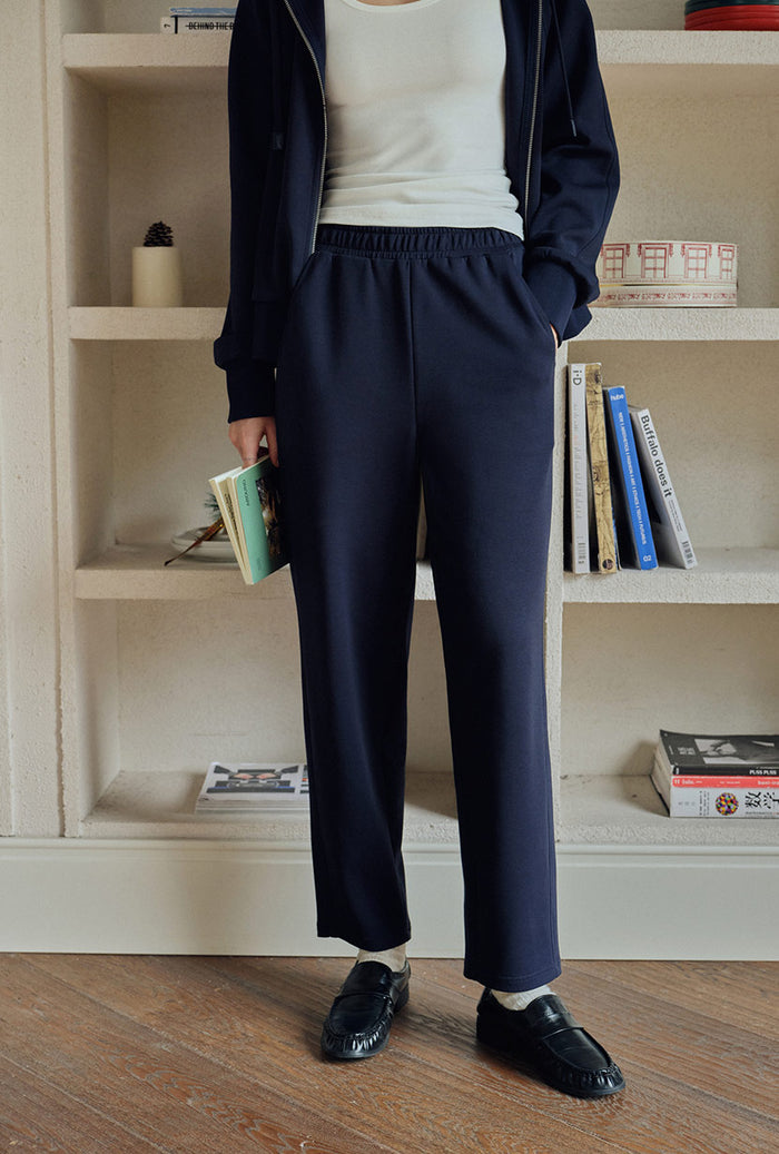 Petite Studio's Corey Cotton Tapered Pants in Navy