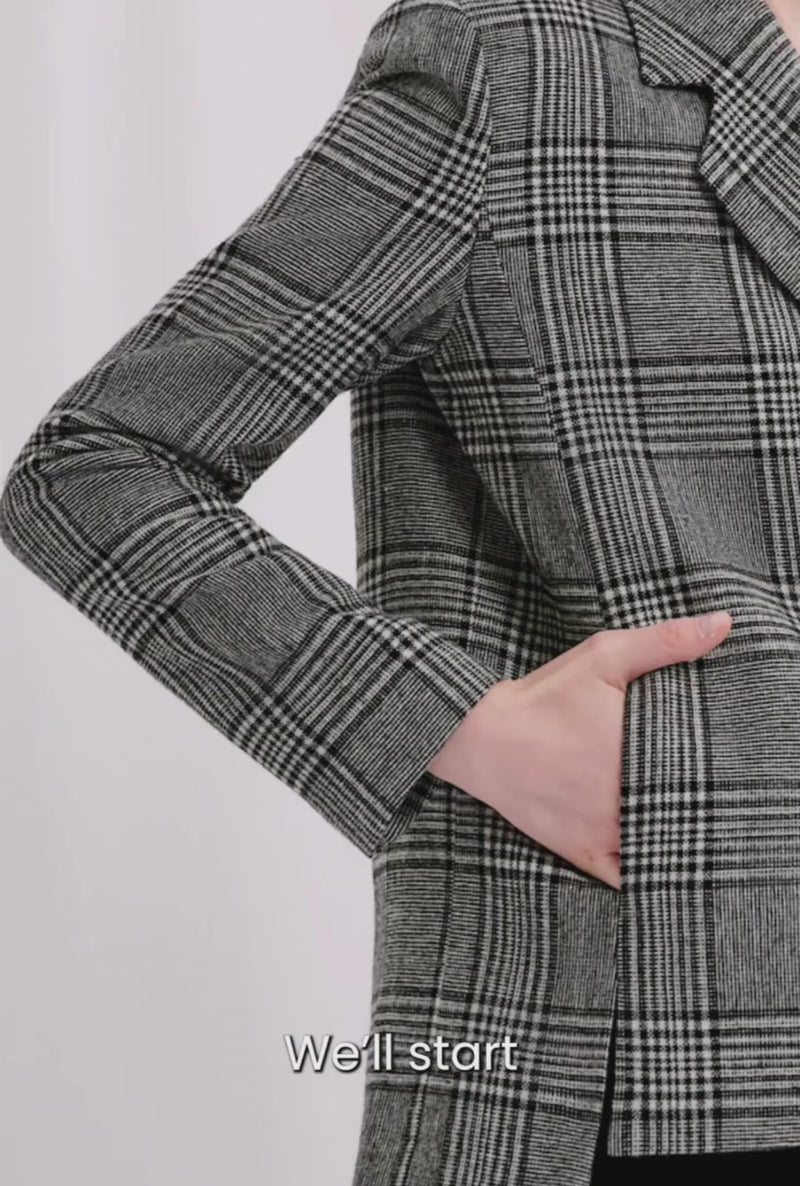 Petite Studio's oversized Lexi Wool Sweater in white & beige